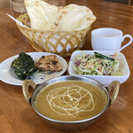 Namasute Sagarumata - ランチAセット（カレーは豆に変更）&オプションのマライティッカとほうれん草ティッカ