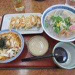 山田うどん食堂 - 