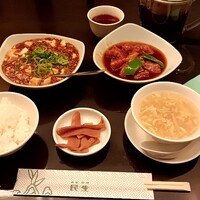 廣東料理 民生 ヒルトンプラザウエスト店 - 