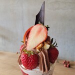 別館 ニコムモーヴ - 苺とショコラのparfait