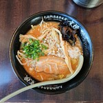 東横 - 新潟濃厚味噌 820円