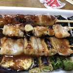 ハセガワストア - やきとり弁当バラエティ みそ
      （バラエティは 中）