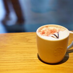 スターバックス・コーヒー - さくら 咲いた ミルク ラテ S (￥510)