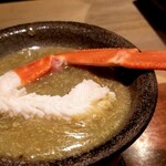 東山 吉寿 - ⑤松葉蟹(兵庫県浜坂産)の蟹しゃぶ、蟹味噌添え
            松葉蟹の解し身を入れた蟹味噌を蟹しゃぶに付けて、怒涛の香りと旨みを堪能