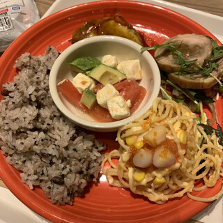 エムエムマーケット&カフェ_1