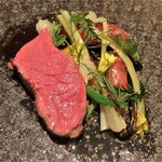 センティウ - 黒毛和牛内もも　金時人参　ノビル　フェンネル　カラスノエンドウ
