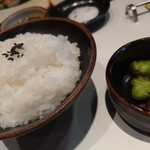 ステーキハウス おおくぼ - ご飯に香物