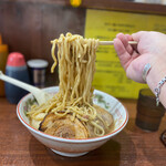 ラーメン 豚んち - 