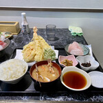 さかな屋食堂ウロコジュウ - 天ぷら定食 1600円