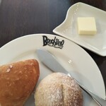 Bisutoro Bonchino - ランチB　パン