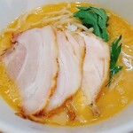 極楽鳥 - ★★ラーメン 800円 ミルキーな塩ラーメン！味は普通かな。