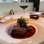 ベージュ アラン・デュカス 東京 - 