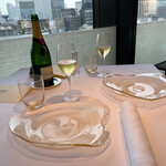 ベージュ アラン・デュカス 東京 - 