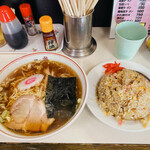 一番 - ラーメン半チャーハン900円