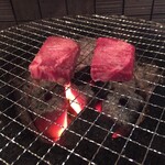 焼肉ひだや 本町店 - 炭火はいいね