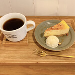 KAWAKUBO COFFEE - コーヒーとベイクドチーズケーキ