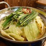 Hajimeya - 白味噌もつ鍋