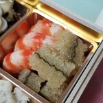 馳走 啐啄一十  - ⑪子持ち昆布(北海道産)
      ⑫煮車海老(長崎県産)