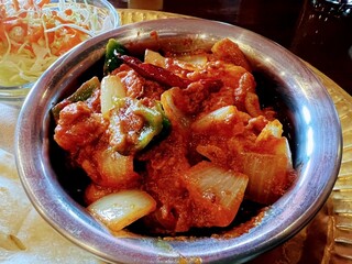 Asian Kitchen SAINO - 本場のカレーは具沢山でドライカレー的な味わいでおすすめ！