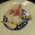 魚菜料理 縄屋 - スミイカ　ヒラメ　ラディッシュ