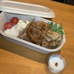 Hidagyuugyuukushi Yajuju - アルプス育ちの飛騨豚生姜焼き弁当