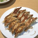 石松餃子 - 焼焼定食の餃子(石松餃子と肉餃子)