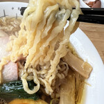 自家製中華そば すずらん - 縮れがすごいです