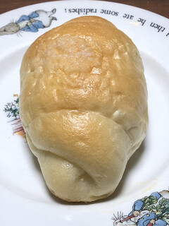 Samperuru - 塩バターパン＠140円