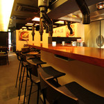 炭火焼ホルモン ぐう - カウンター席