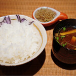 Sasakoto To Mamagoto Kiseto - 土鍋炊き込みご飯と赤だし、ちりめん山椒