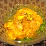 アカ - トマトのガスパチョ　長崎のムラサキ雲丹と菜の花