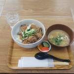 小さな食堂 ヒロ - 市場牛丼 (税込)500円 (2022.03.07)