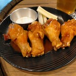 TOKYO ALEWORKS STATION TAPROOM - モルトチキンウィング4 本800円