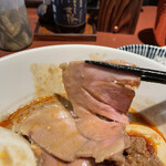 酒肴場 屯 - レア目なチャーシューも美味