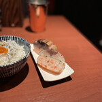 酒肴場 屯 - 八戸前沖サバ棒寿司¥250