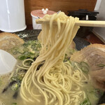 元気らーめん - 麺リフト