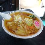 栄華 - 町中華風の「ワンタンメン」