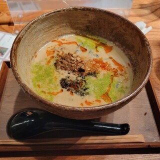 赤坂 レッドシックス_0