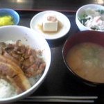 神田ヂンギス王 - 究極の豚丼セット