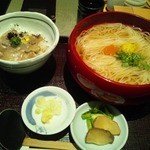 銀座 佐藤養助 - ランチの真鯛の皮霜造り丼セット　1,300円