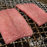 和牛とタン 焼肉 とみ - 