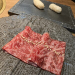 和牛とタン 焼肉 とみ - 