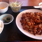 紫宏圓 - 鶏肉とじゃがいものピリ辛炒め（週間ランチメニュー）680円