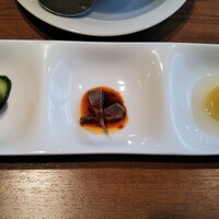 珞珈壹号 銀座店 - 前菜