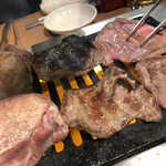 焼肉一心たん助 旦 - 