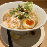 船橋 蔭虎 - 鶏白湯(正油)