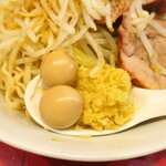 ラーメン二郎 - ショウガ半分