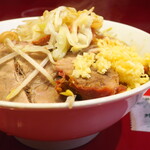 ラーメン二郎 - 汁なし半分＋ニンニク多め＋ショウガ半分