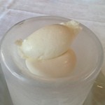 ウシマル - 牛乳のアイスクリームとヨーグルト