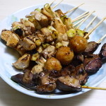 やきとりの浜名屋 - 焼き鳥合計1070円